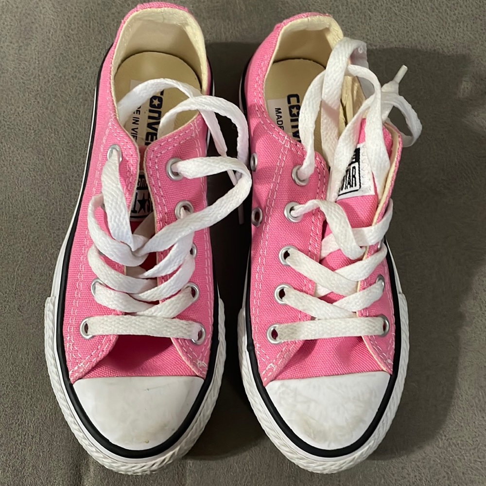 Girls size 11 worn once - Picture 1 of 6
